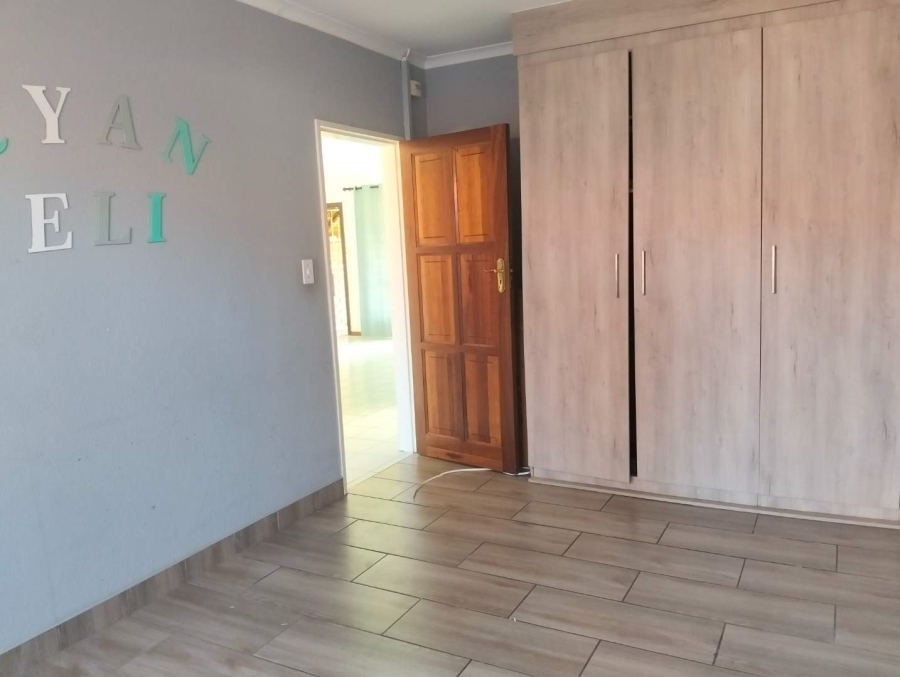 2 Bedroom Property for Sale in Mayberry Park Gauteng