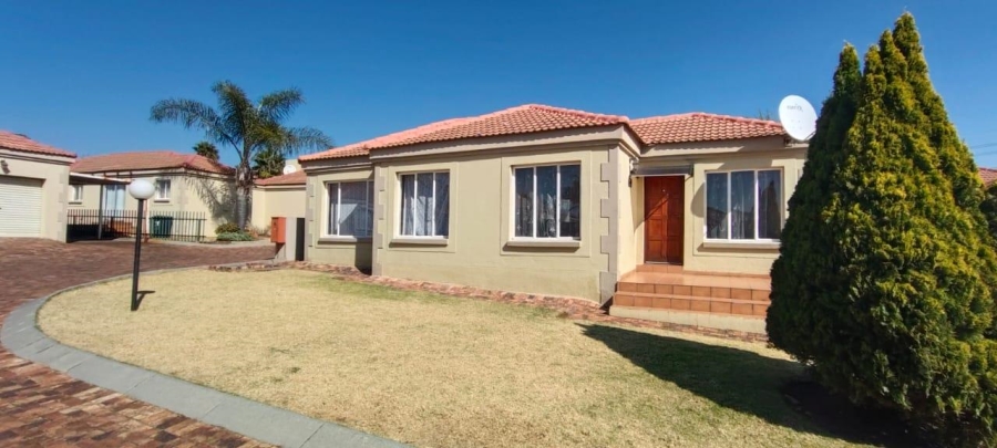 3 Bedroom Property for Sale in Elandspark Gauteng