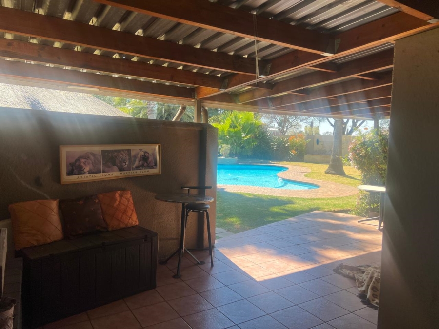4 Bedroom Property for Sale in Brackenhurst Gauteng
