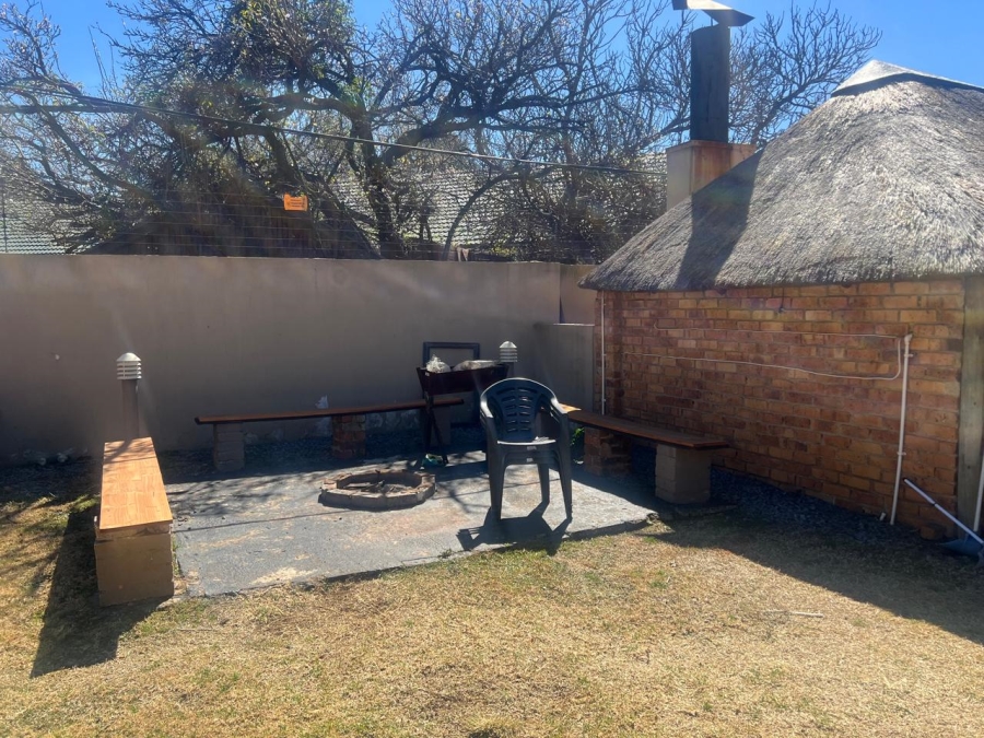 4 Bedroom Property for Sale in Brackenhurst Gauteng