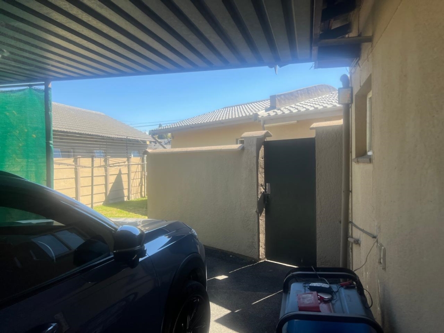 4 Bedroom Property for Sale in Brackenhurst Gauteng