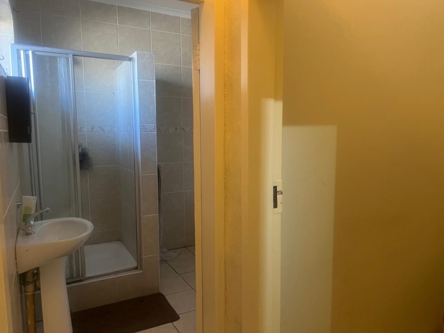 4 Bedroom Property for Sale in Brackenhurst Gauteng
