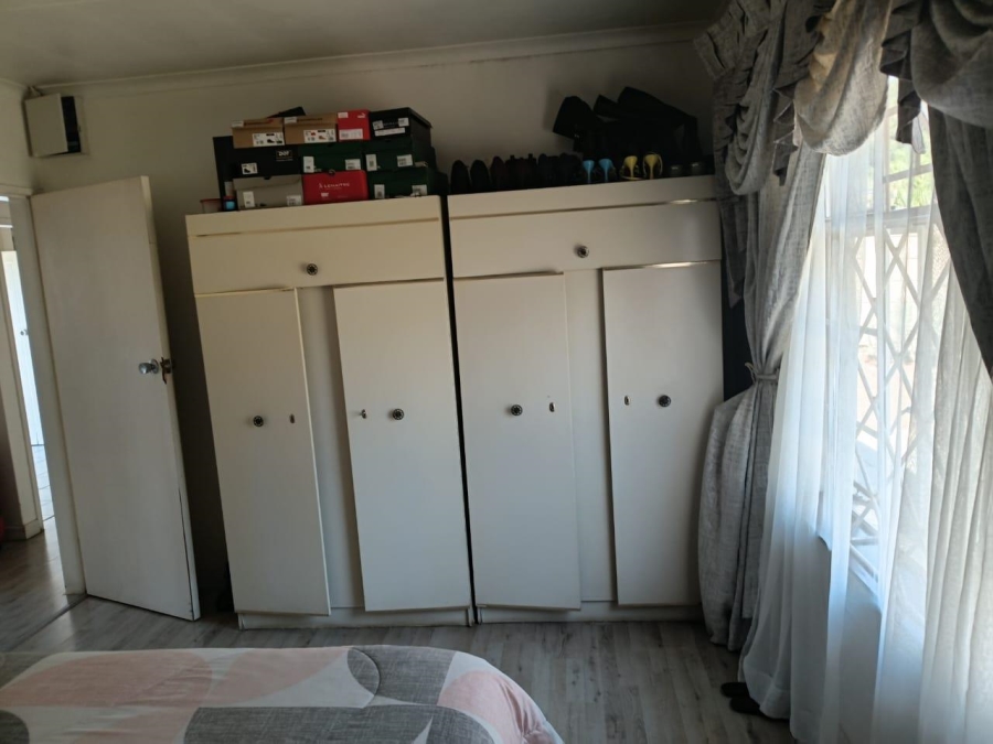 0 Bedroom Property for Sale in Moffat View Gauteng