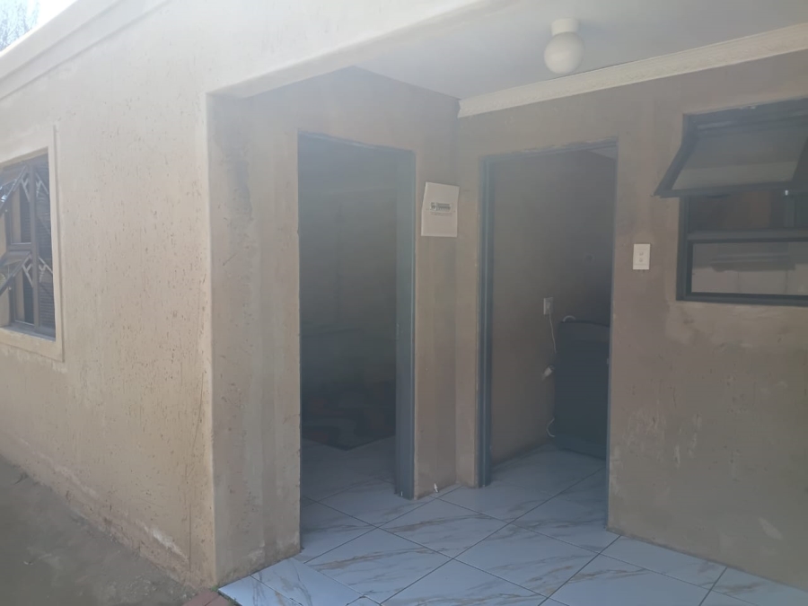 0 Bedroom Property for Sale in Moffat View Gauteng