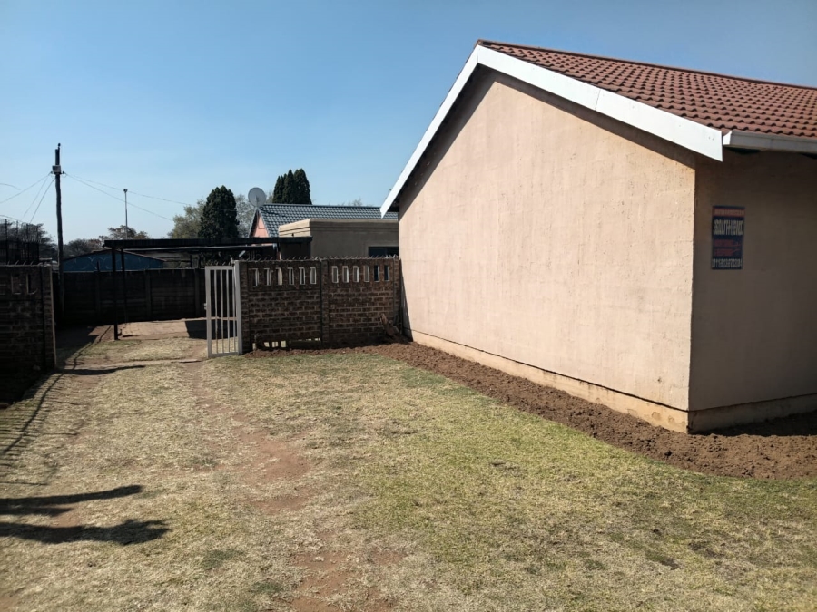 0 Bedroom Property for Sale in Moffat View Gauteng