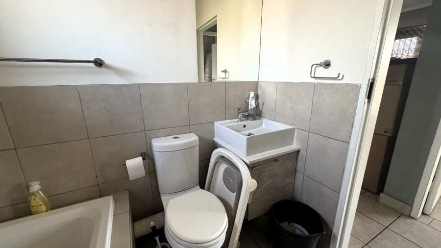 2 Bedroom Property for Sale in Sagewood Gauteng