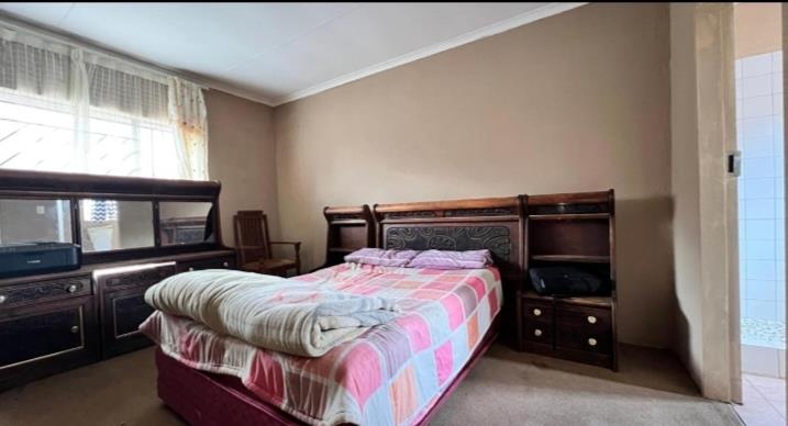 3 Bedroom Property for Sale in Lotus Gardens Gauteng