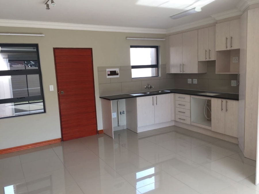 2 Bedroom Property for Sale in Heatherview Gauteng