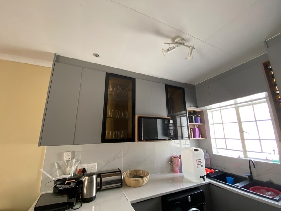 To Let 2 Bedroom Property for Rent in Kosmosdal Gauteng