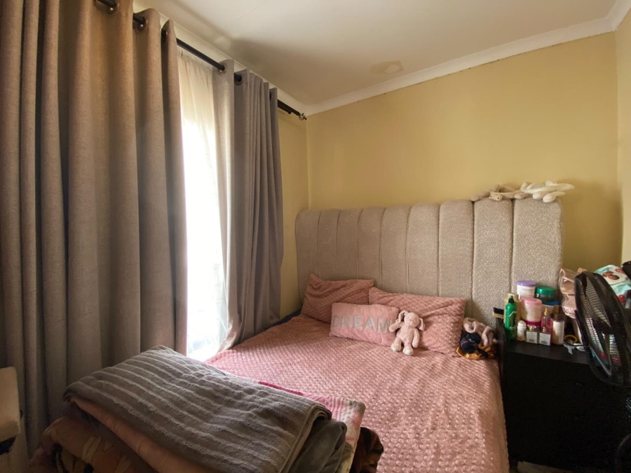 To Let 2 Bedroom Property for Rent in Kosmosdal Gauteng