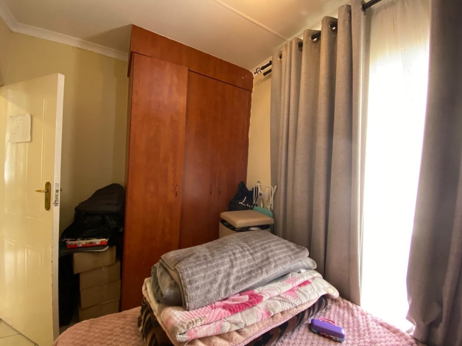 To Let 2 Bedroom Property for Rent in Kosmosdal Gauteng