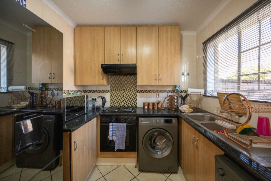 2 Bedroom Property for Sale in Willow Park Manor Gauteng