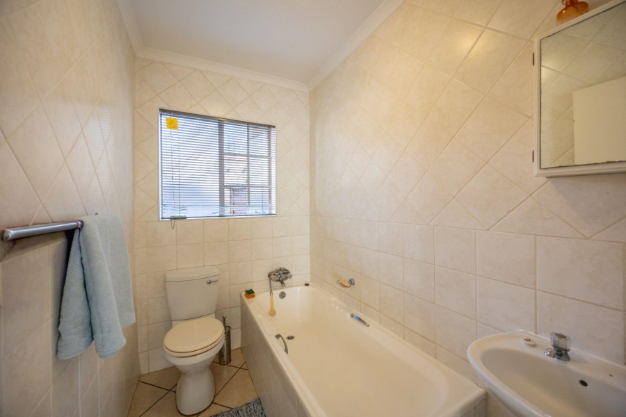 2 Bedroom Property for Sale in Willow Park Manor Gauteng