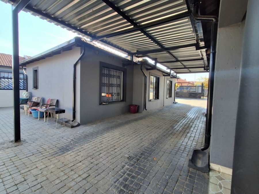3 Bedroom Property for Sale in Elandspoort Gauteng