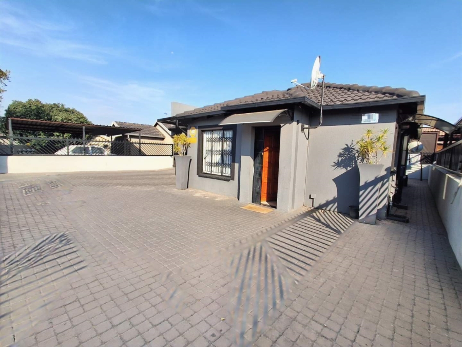 3 Bedroom Property for Sale in Elandspoort Gauteng