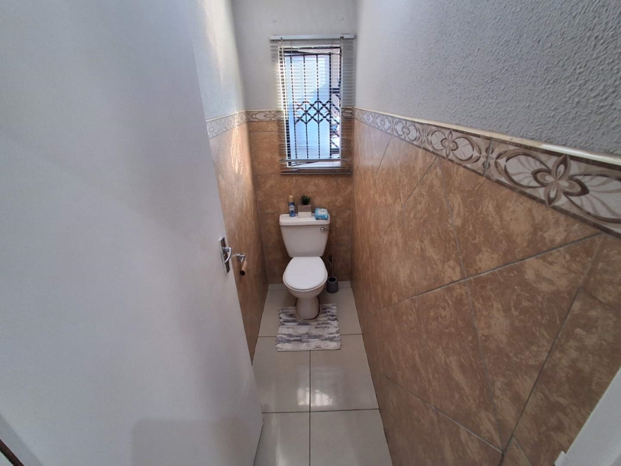 3 Bedroom Property for Sale in Elandspoort Gauteng