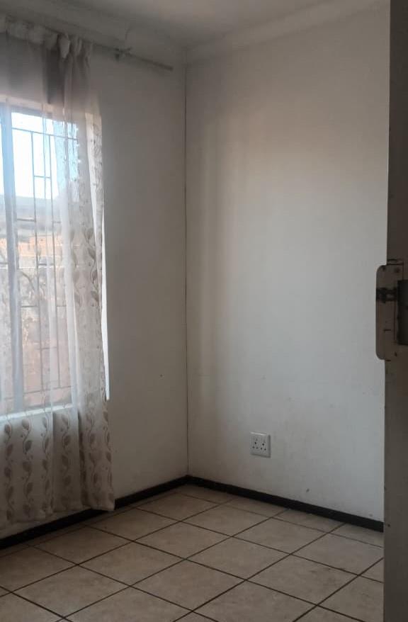 3 Bedroom Property for Sale in Protea Glen Gauteng