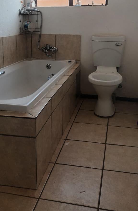 3 Bedroom Property for Sale in Protea Glen Gauteng