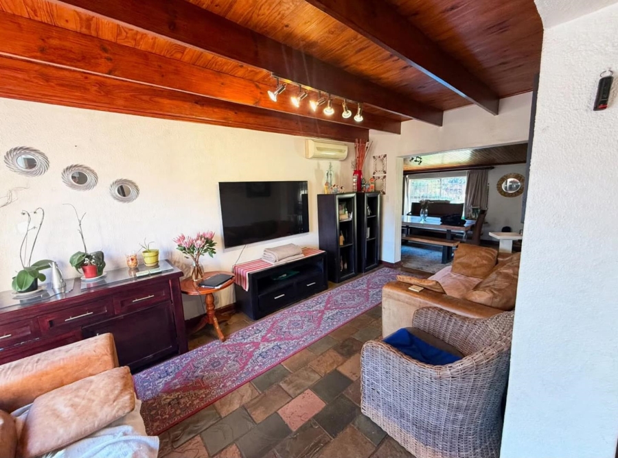 4 Bedroom Property for Sale in Zwartkop Gauteng