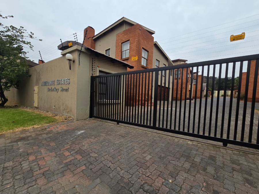 3 Bedroom Property for Sale in Alberante Gauteng