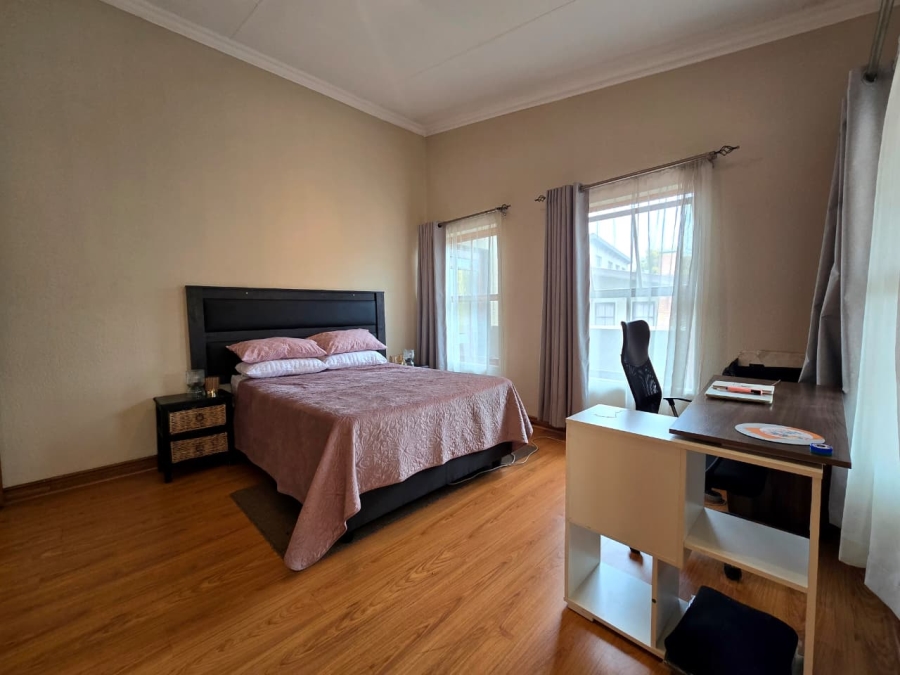 3 Bedroom Property for Sale in Alberante Gauteng