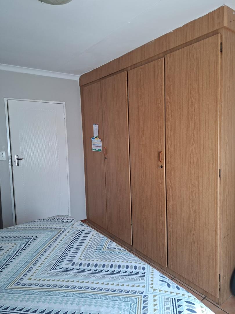 2 Bedroom Property for Sale in Die Hoewes Gauteng