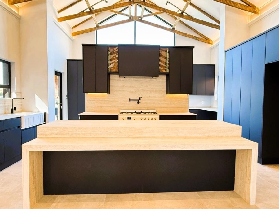 4 Bedroom Property for Sale in Atholl Gauteng