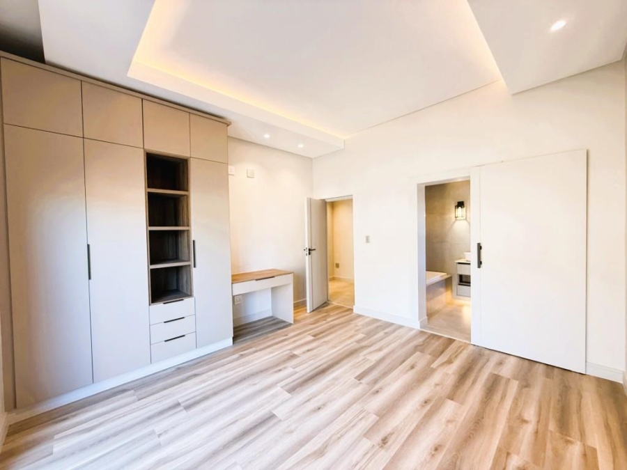4 Bedroom Property for Sale in Atholl Gauteng