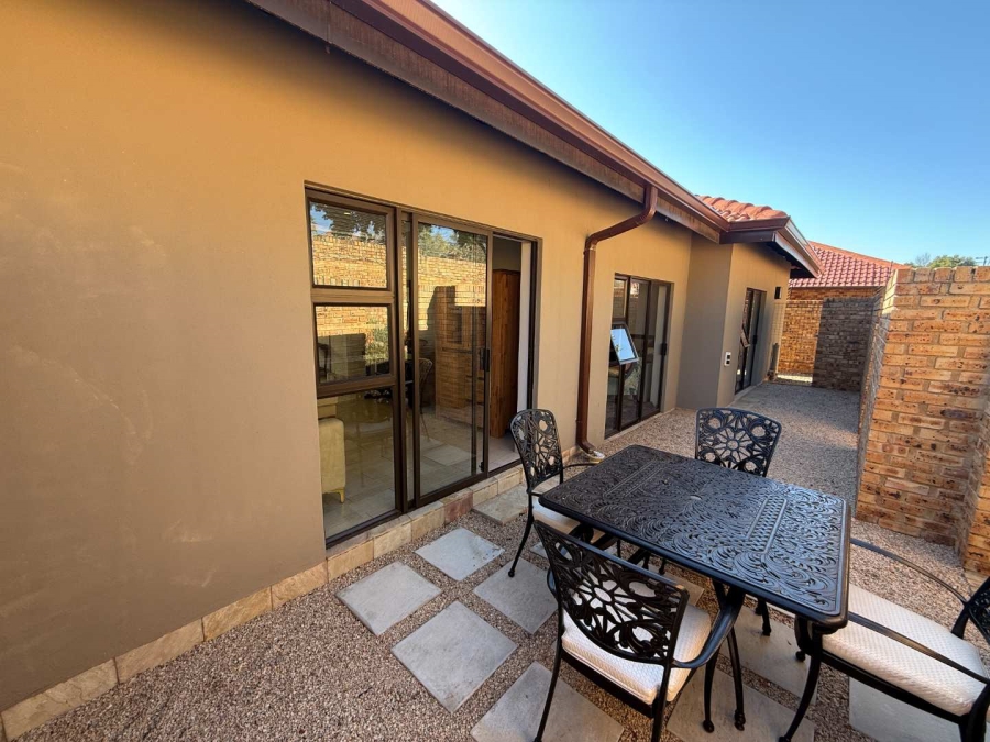 To Let 4 Bedroom Property for Rent in Allens Nek Gauteng