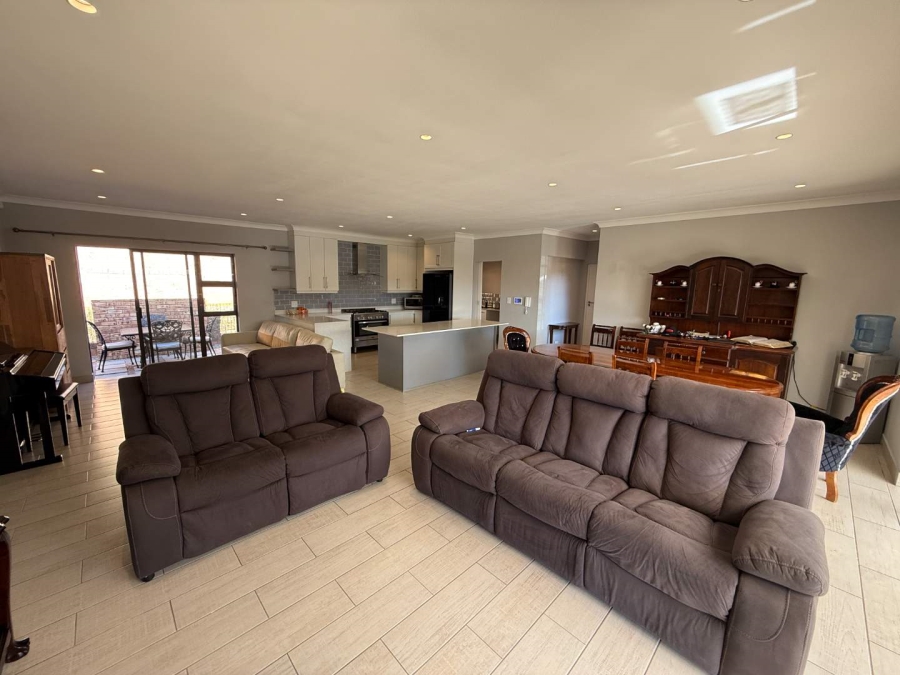 To Let 4 Bedroom Property for Rent in Allens Nek Gauteng