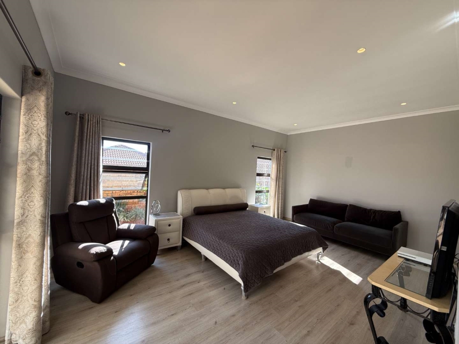 To Let 4 Bedroom Property for Rent in Allens Nek Gauteng