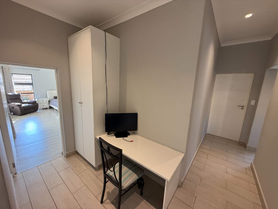 To Let 4 Bedroom Property for Rent in Allens Nek Gauteng