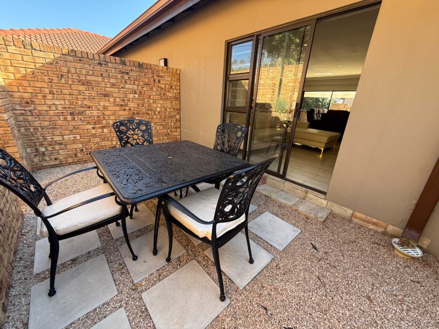 To Let 4 Bedroom Property for Rent in Allens Nek Gauteng