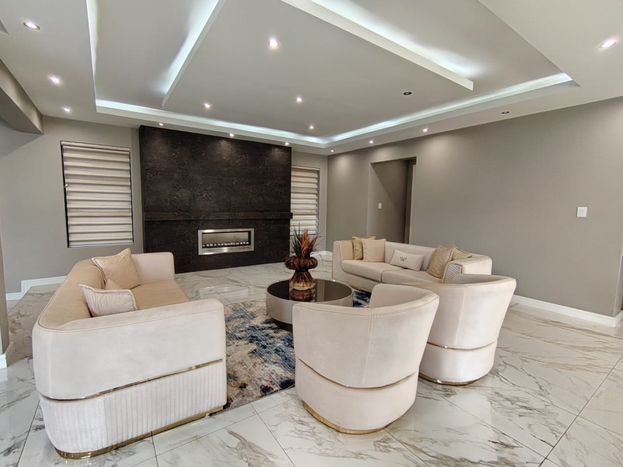 To Let 4 Bedroom Property for Rent in Helderfontein Estate Gauteng
