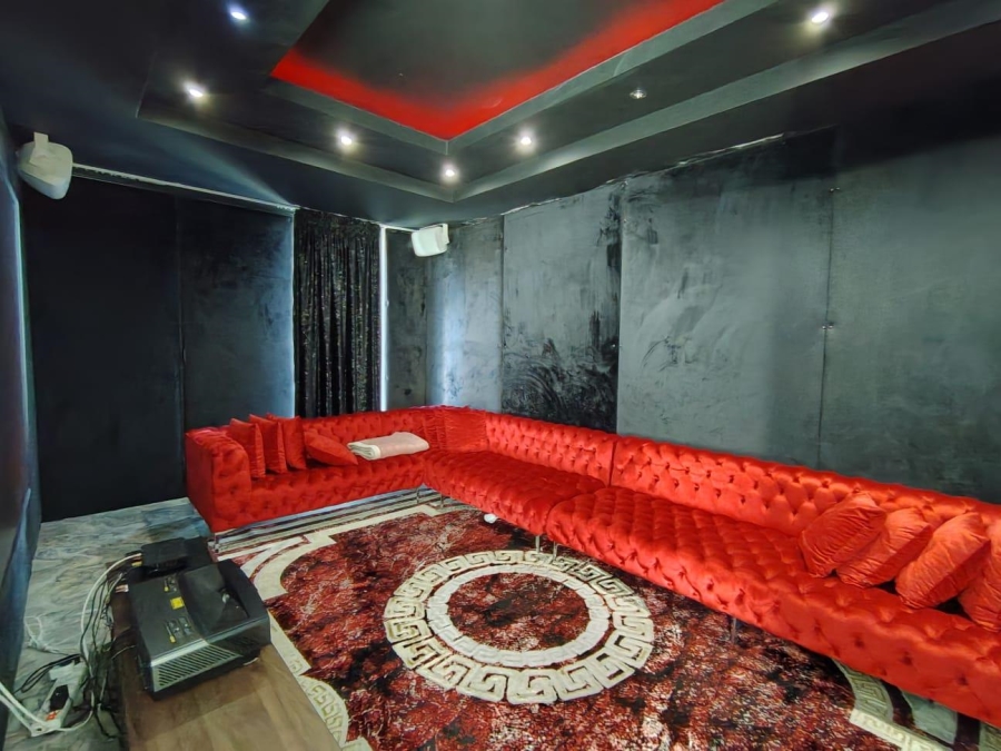 To Let 4 Bedroom Property for Rent in Helderfontein Estate Gauteng