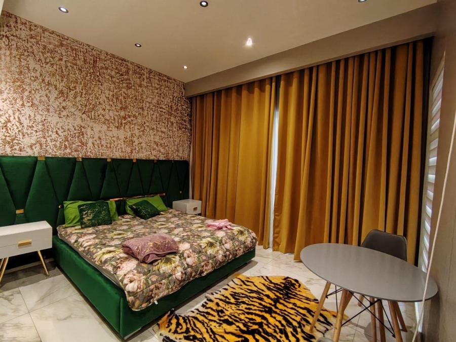 To Let 4 Bedroom Property for Rent in Helderfontein Estate Gauteng