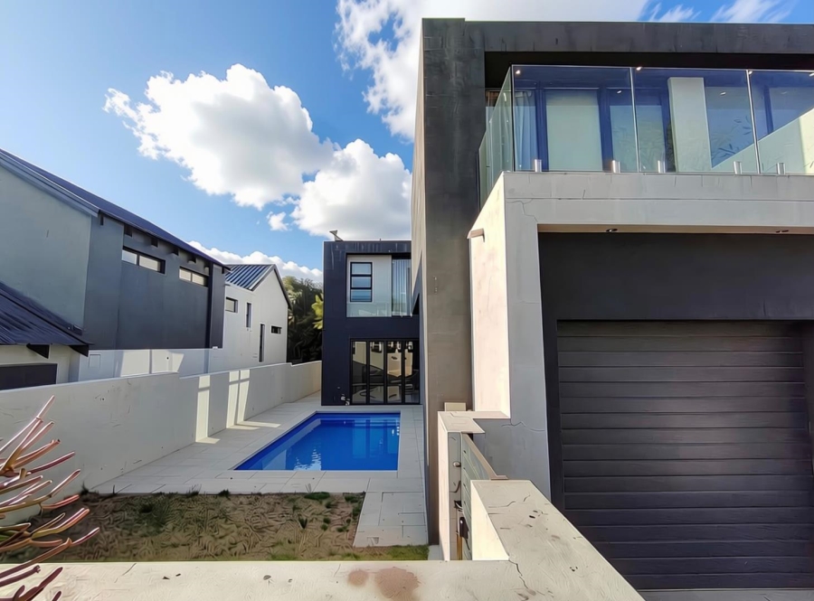 To Let 4 Bedroom Property for Rent in Helderfontein Estate Gauteng