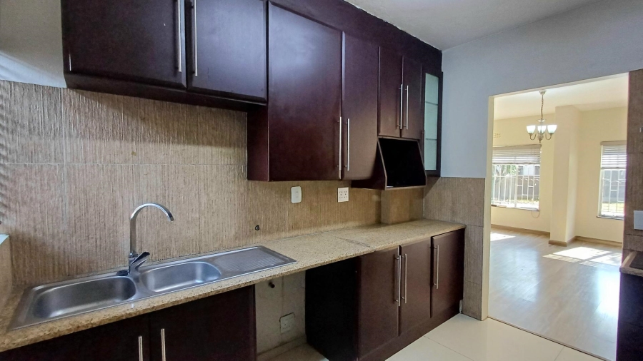 To Let 3 Bedroom Property for Rent in Bryanston Gauteng