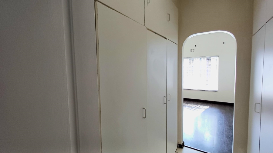 To Let 3 Bedroom Property for Rent in Bryanston Gauteng