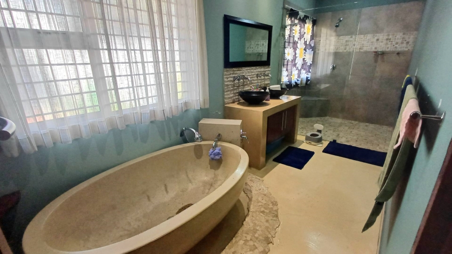 To Let 4 Bedroom Property for Rent in Ferndale Gauteng