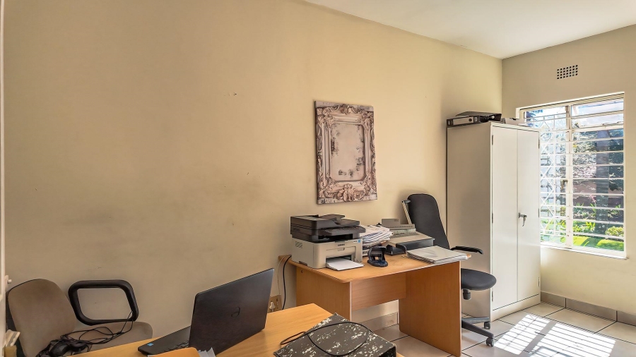 To Let Commercial Property for Rent in Ferndale Gauteng