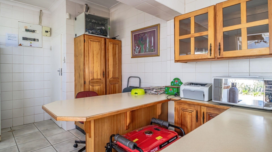 To Let Commercial Property for Rent in Ferndale Gauteng