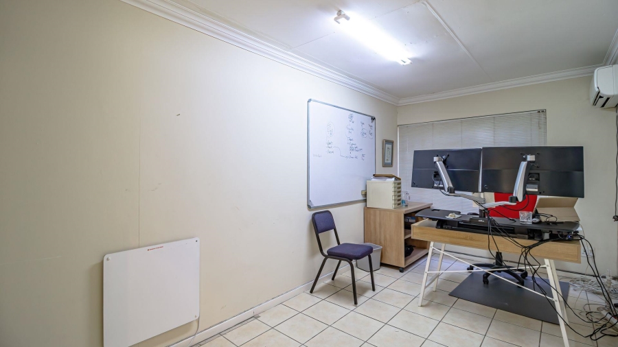 To Let Commercial Property for Rent in Ferndale Gauteng