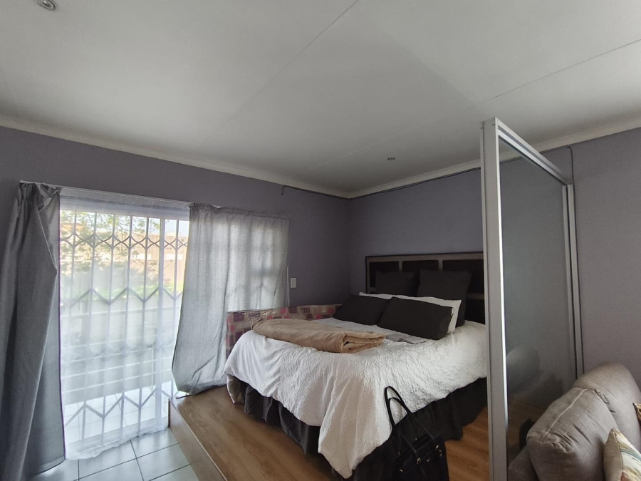 1 Bedroom Property for Sale in Ferndale Gauteng
