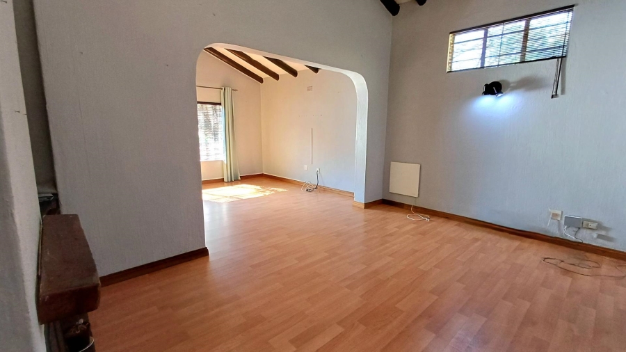 To Let 4 Bedroom Property for Rent in Weltevreden Park Gauteng