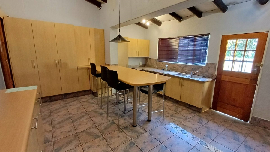 To Let 4 Bedroom Property for Rent in Weltevreden Park Gauteng