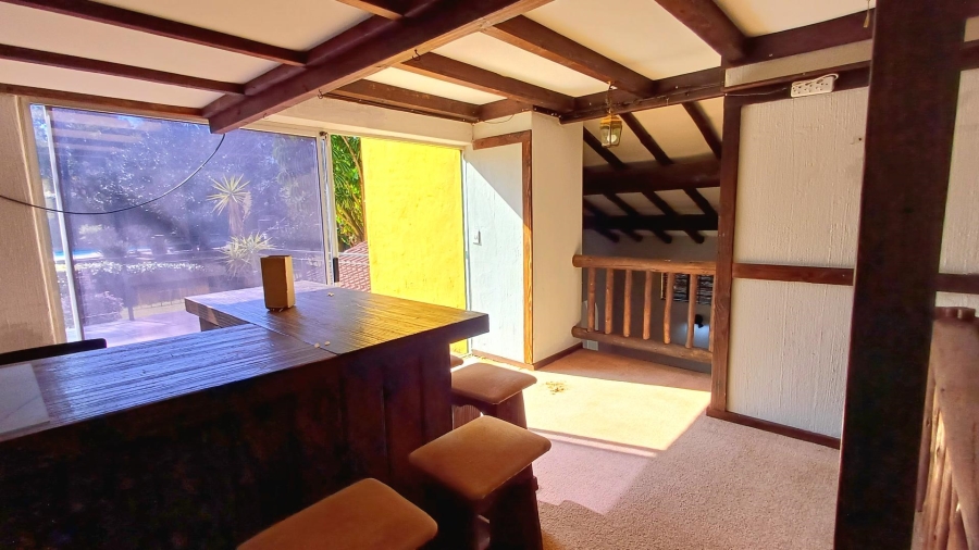 To Let 4 Bedroom Property for Rent in Weltevreden Park Gauteng