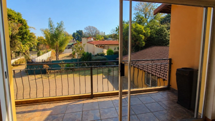 To Let 4 Bedroom Property for Rent in Weltevreden Park Gauteng