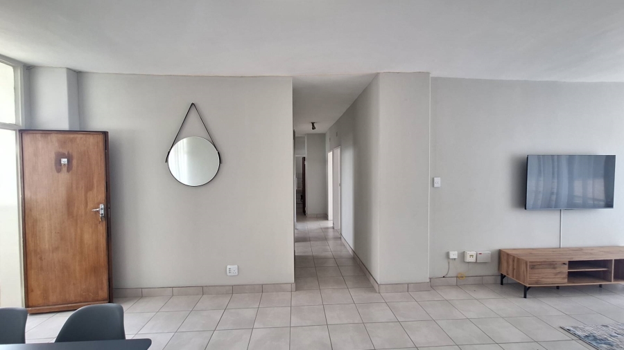 To Let 2 Bedroom Property for Rent in Constantia Kloof Gauteng
