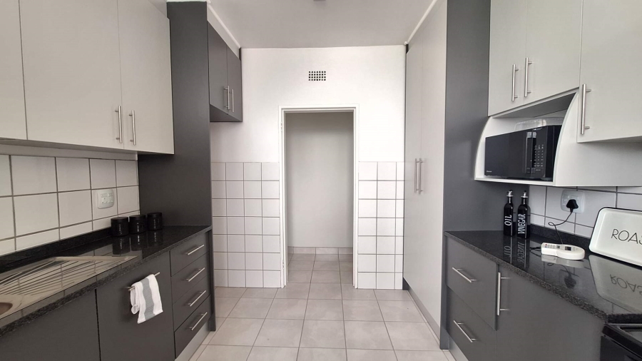 To Let 2 Bedroom Property for Rent in Constantia Kloof Gauteng